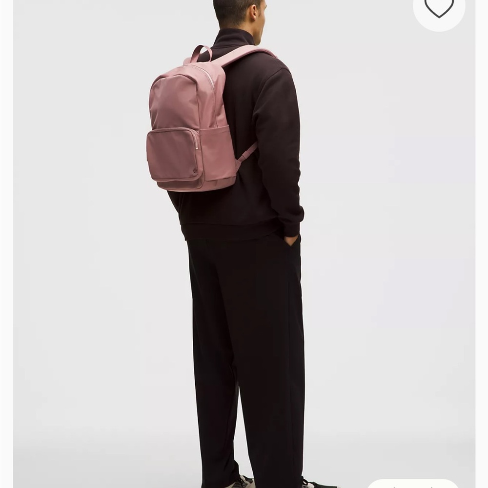 Lululemon Everywhere Backpack 22L
Metal Hardware - Picture 3 of 17